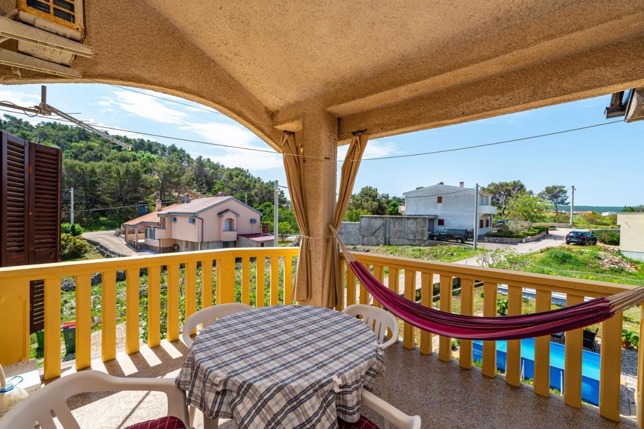 Apartment Sea And Mountain With Pool Novigrad  Zimmer foto