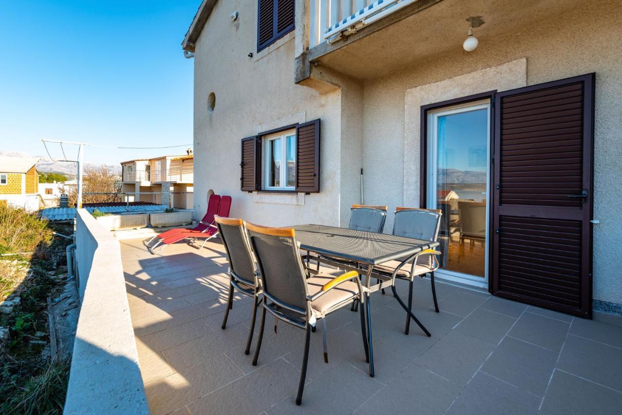 Apartment Sea And Mountain With Pool Novigrad  Exterior foto